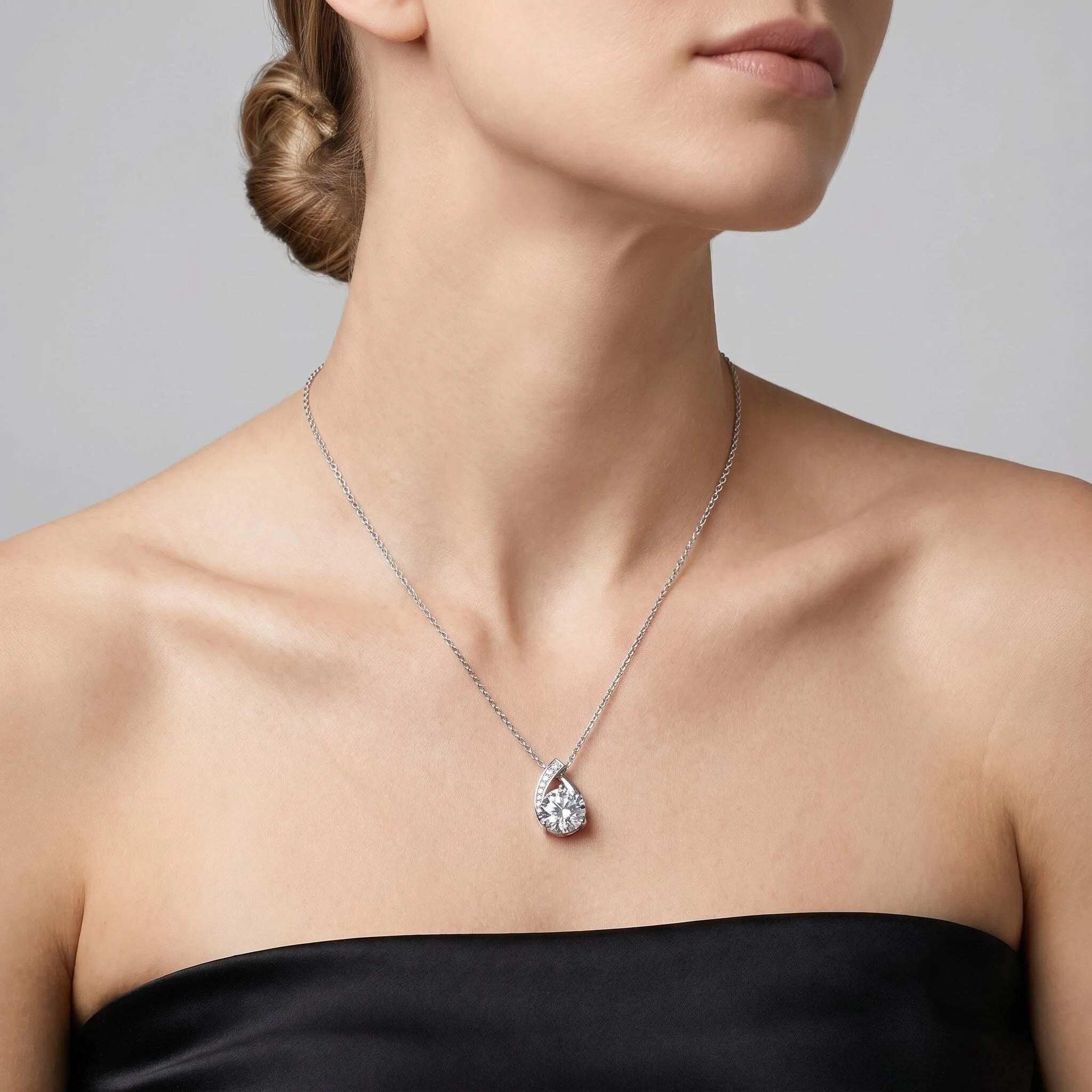 Starlight Dewdrop Pendant Necklace